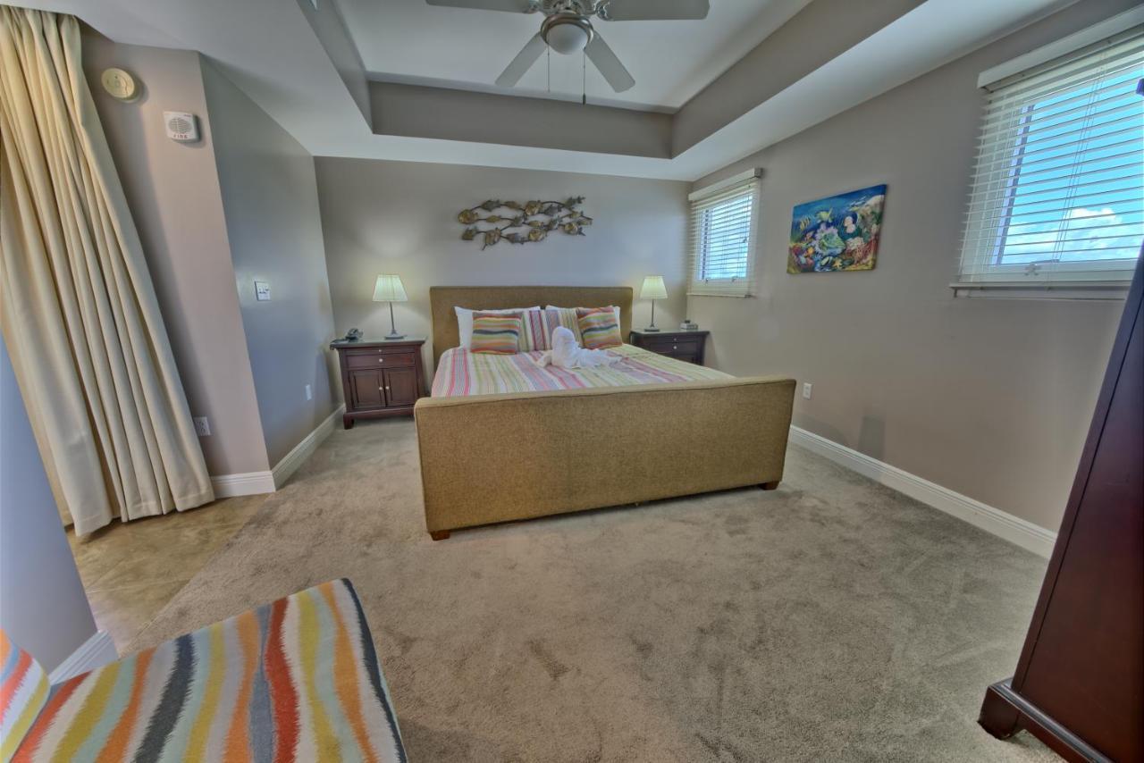 Sterling Breeze - Cozy Beachfront One Bedroom Condo Panama City Beach Kültér fotó